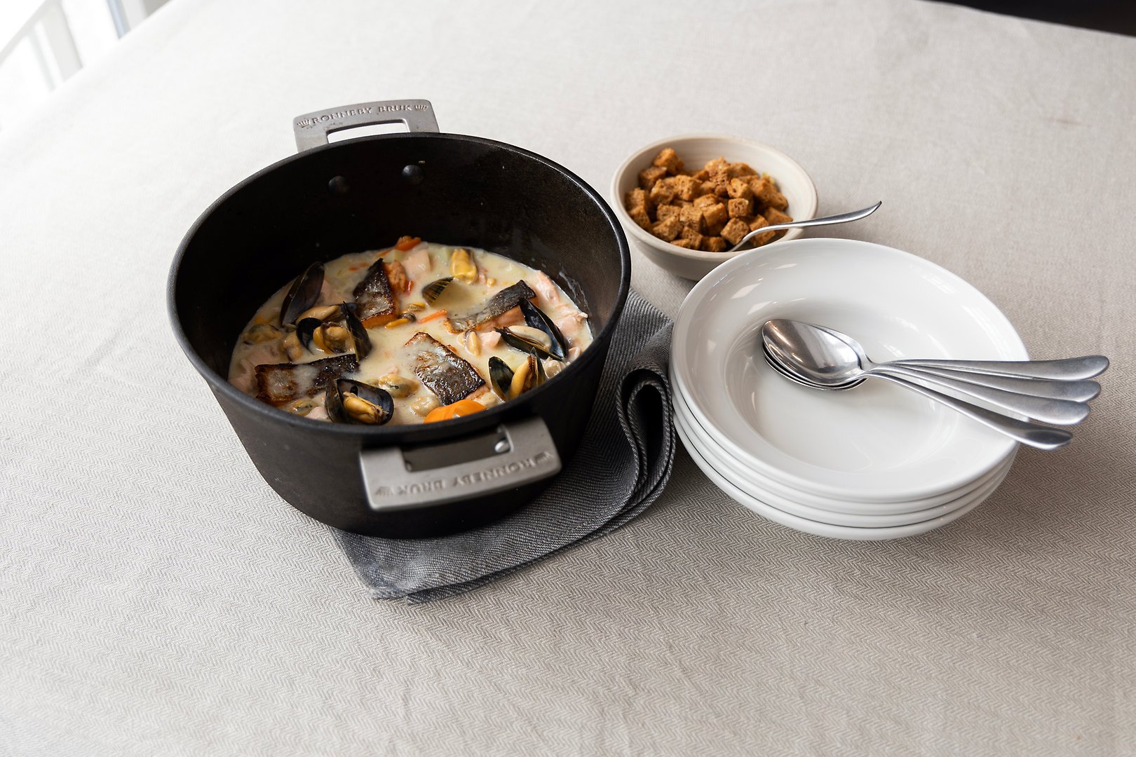 Fiskgryta med odlad röding